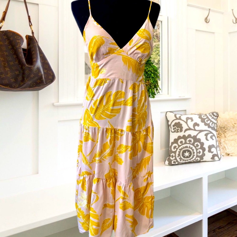 Summer dress super cute Small size 💗